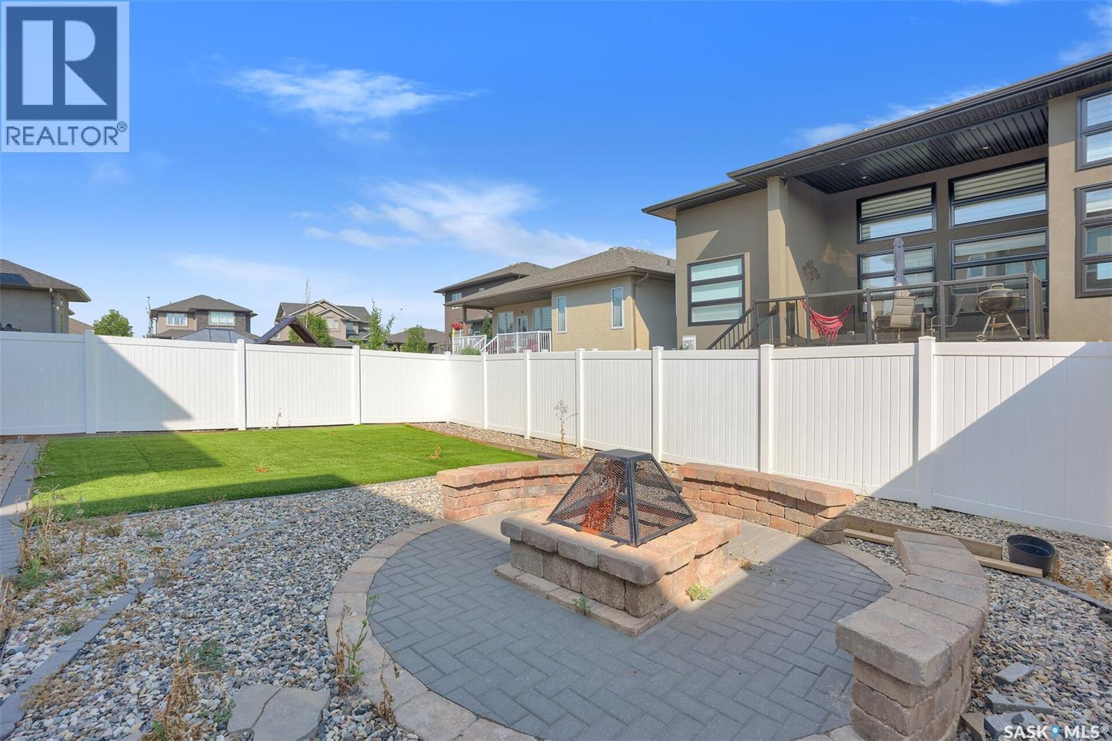 3826 Goldfinch Way, Regina, SK - Outdoor