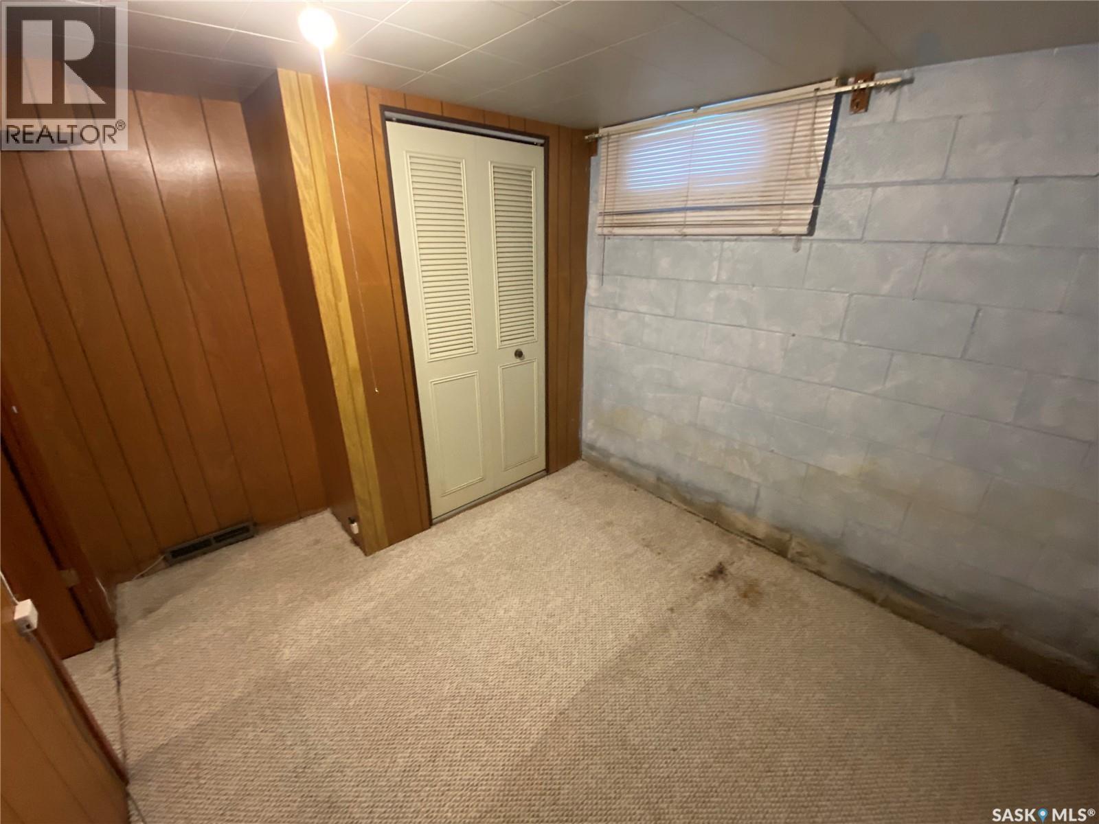 386 4Th Avenue N, Yorkton, SK - Indoor Photo Showing Other Room