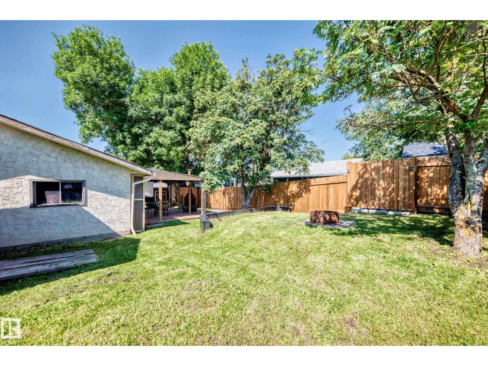 3615 10 Av Nw, Edmonton, AB - Outdoor