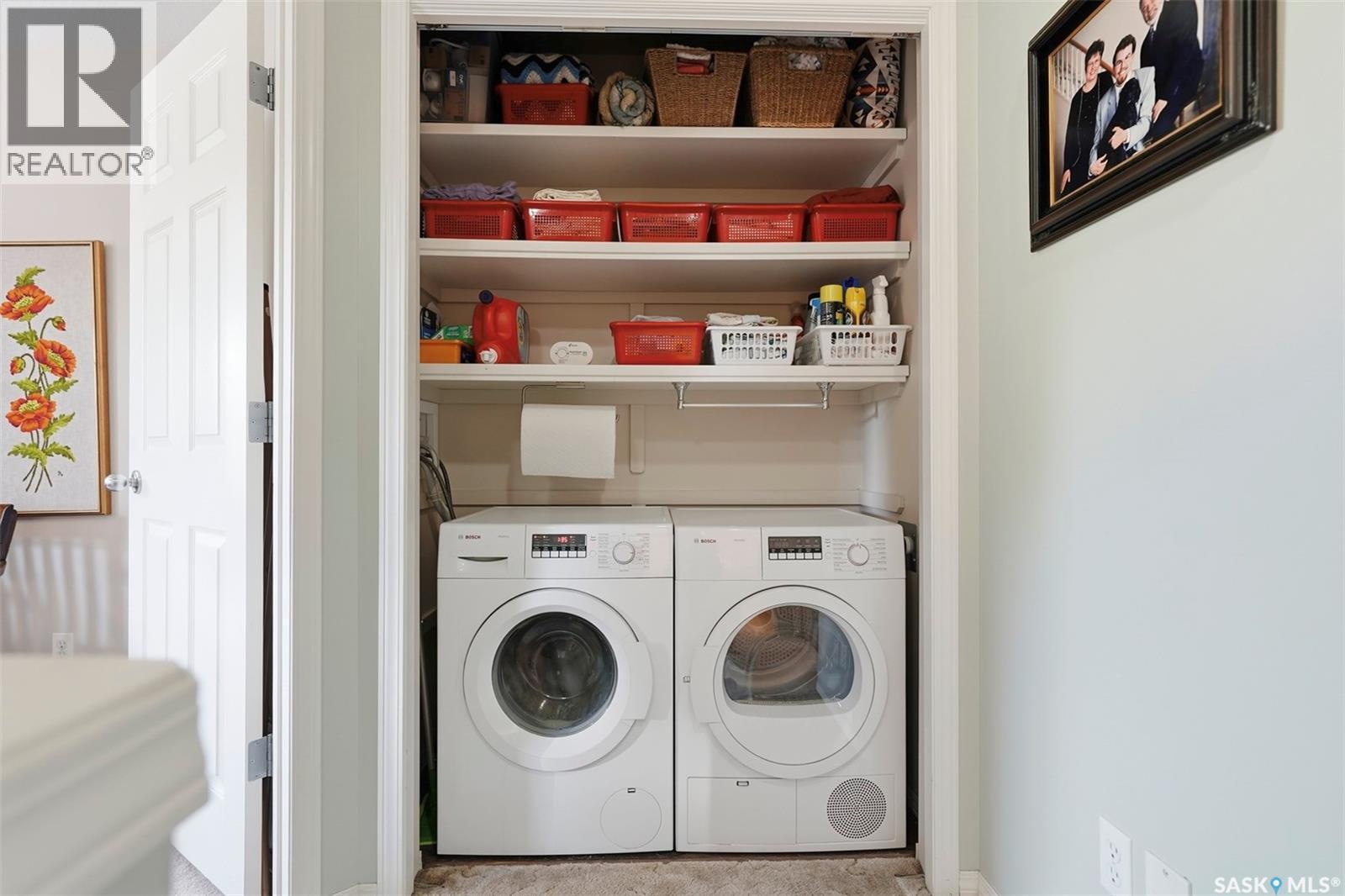 523 Denham Way, Saskatoon, SK - Indoor Photo Showing Laundry Room