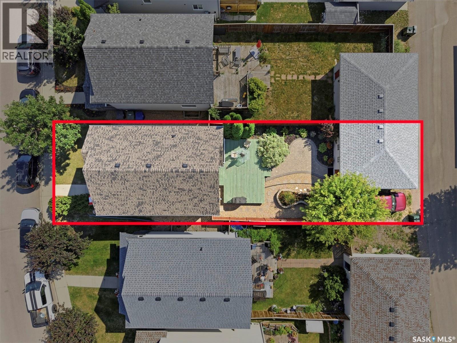 523 Denham Way, Saskatoon, SK - Outdoor