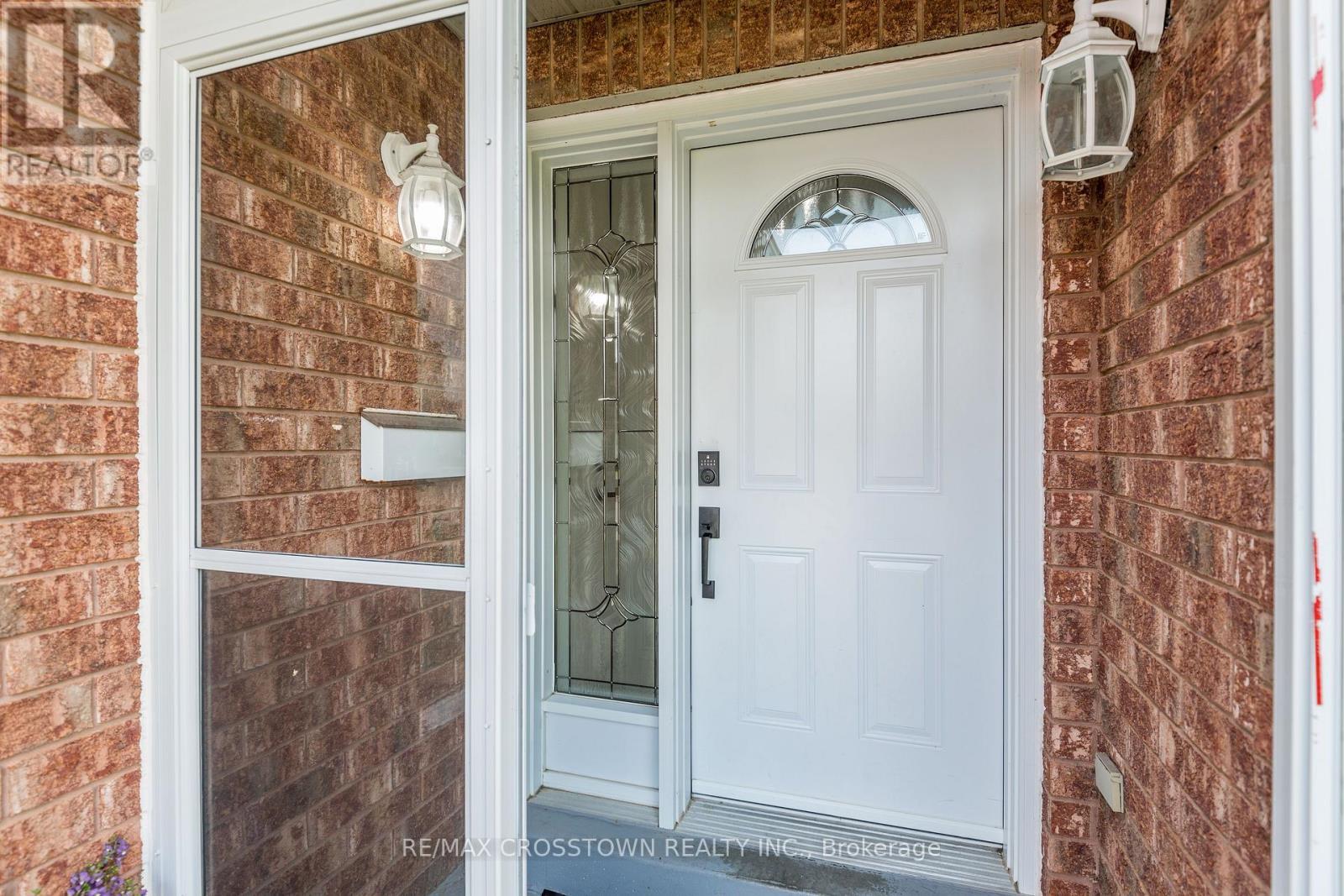 1 Lang Drive, Barrie, ON - With Exterior