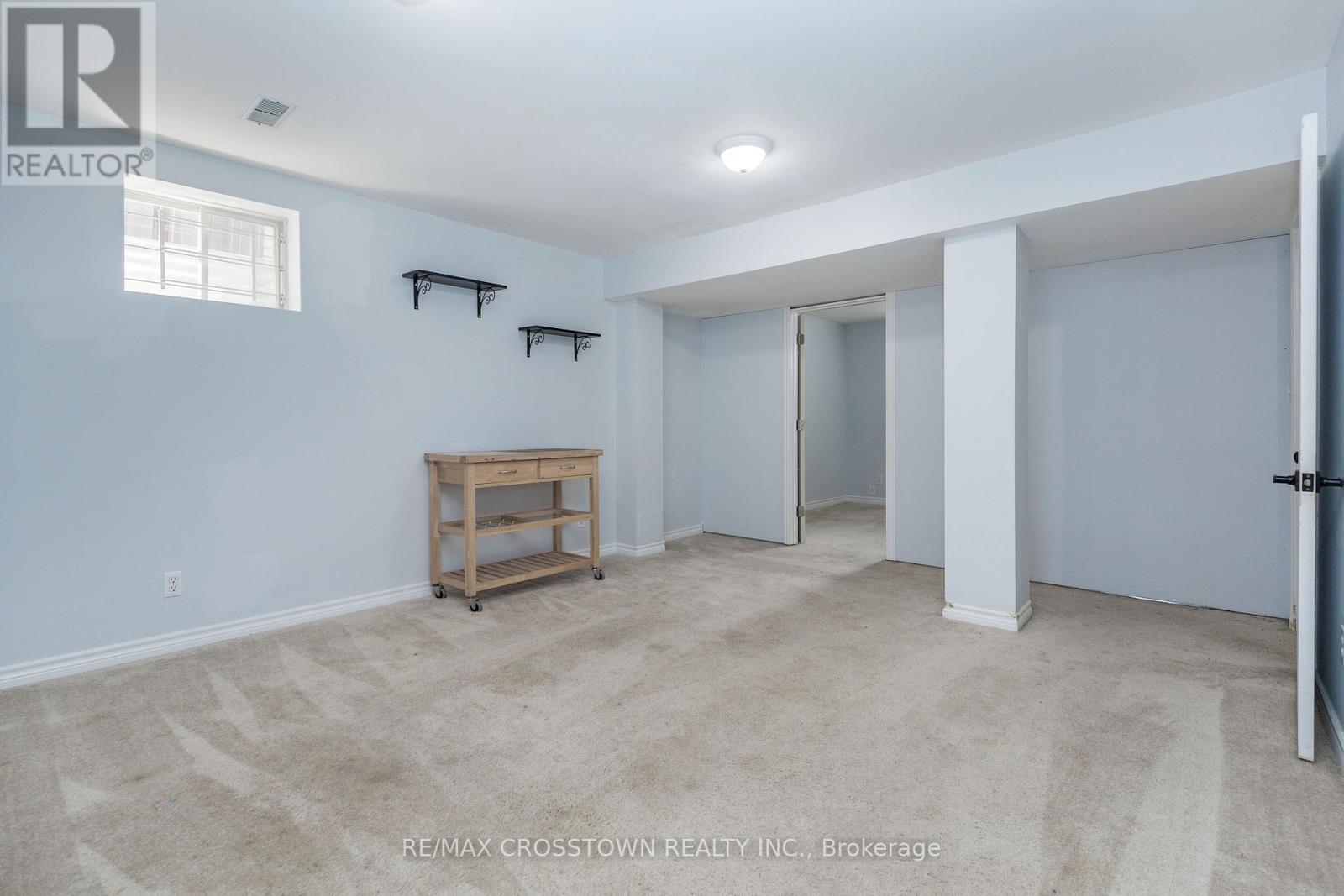 1 Lang Drive, Barrie, ON - Indoor