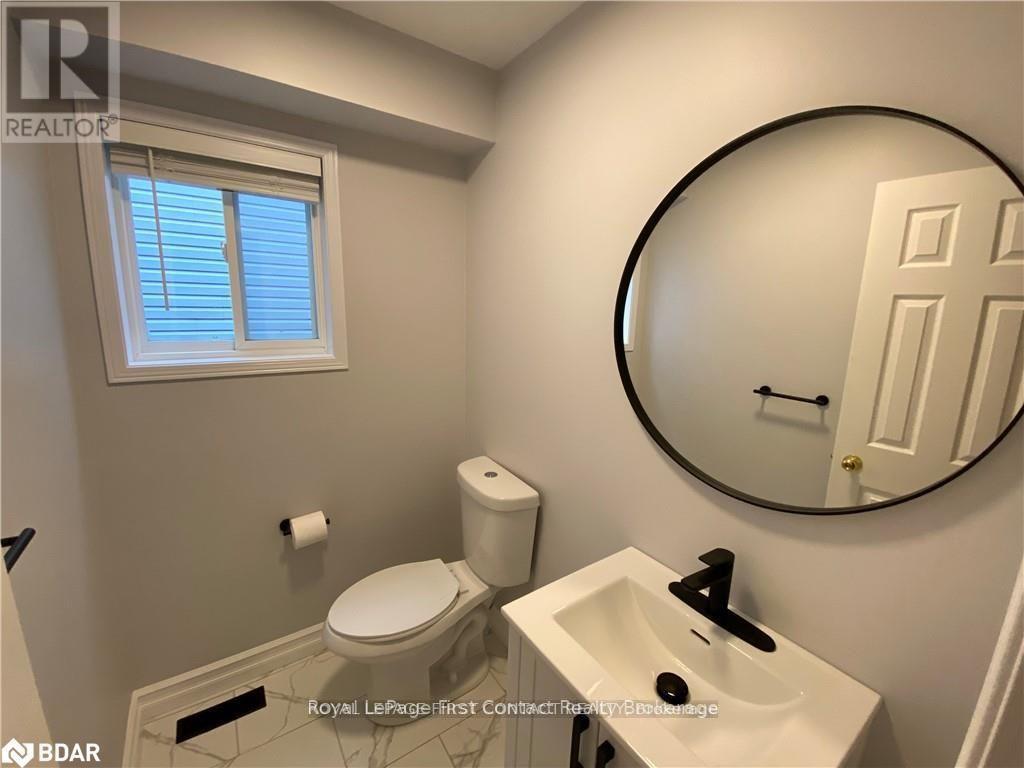 41 Copeman Crescent, Barrie, ON - Indoor Photo Showing Bathroom