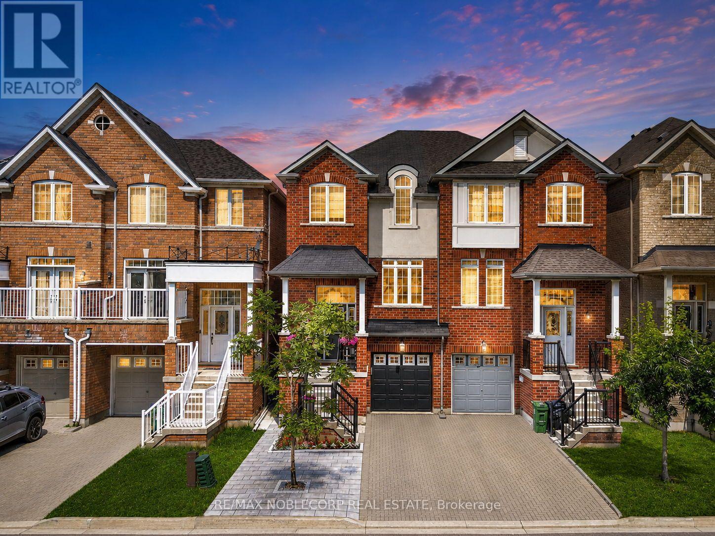 44 Lou Pomanti Street, Toronto, ON - Outdoor With Facade