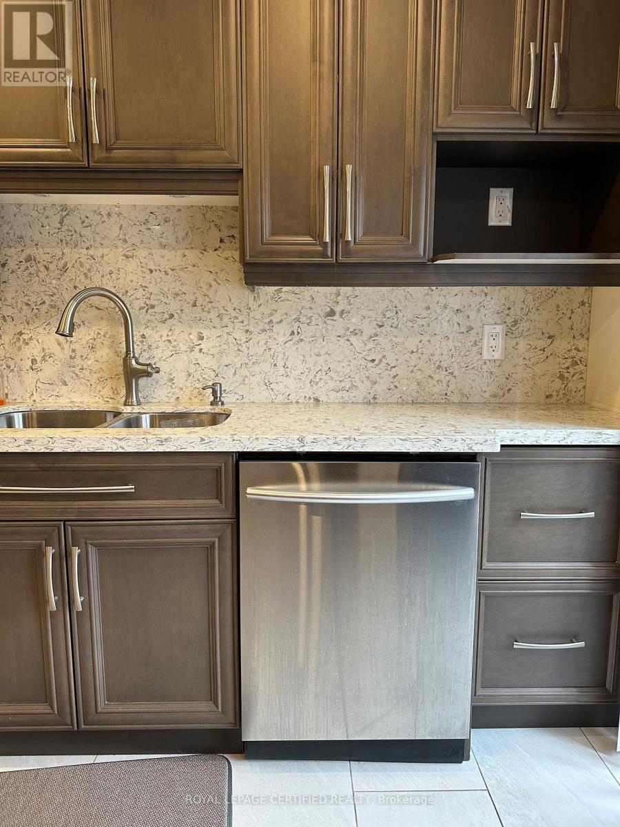 Main - 210 Ecclestone Drive, Brampton, ON - Indoor Photo Showing Kitchen With Double Sink
