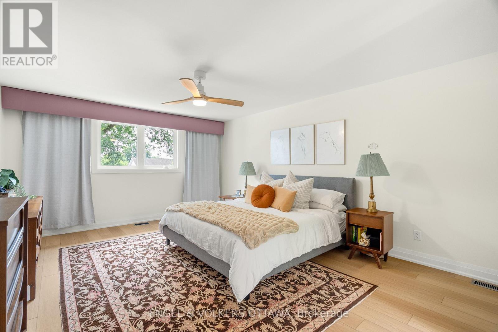 2343 Whitehaven Crescent, Ottawa, ON - Indoor Photo Showing Bedroom