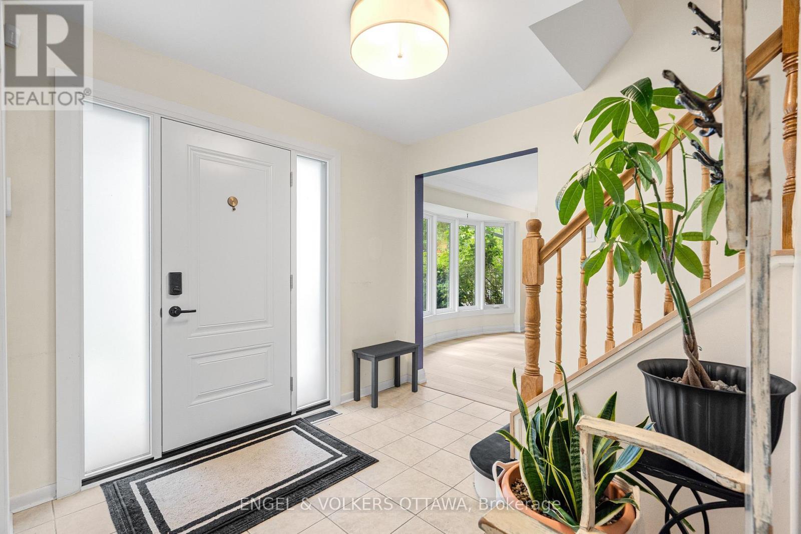 2343 Whitehaven Crescent, Ottawa, ON - Indoor Photo Showing Other Room