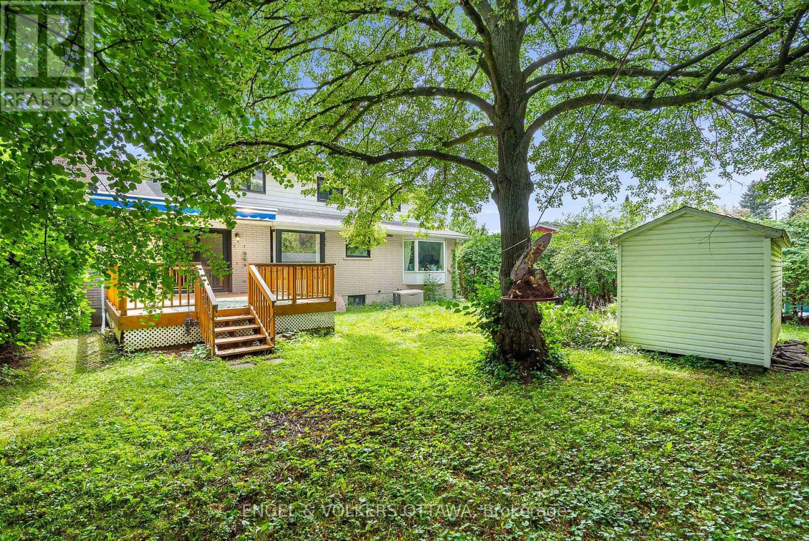 2343 Whitehaven Crescent, Ottawa, ON - Outdoor