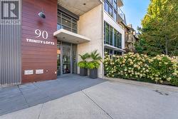 607 - 90 TRINITY STREET Toronto, ON M5A 0E4