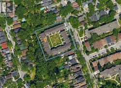 123 - 90 EDGEWOOD AVENUE Toronto, ON M4L 3H1