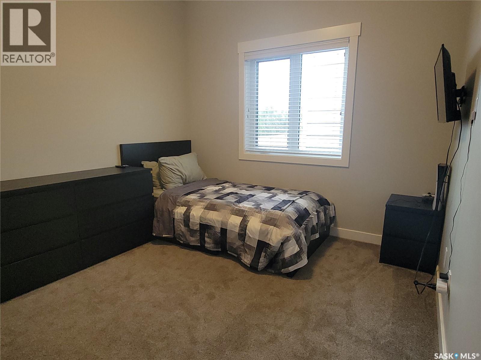 626 Kinloch Crescent, Saskatoon, SK - Indoor Photo Showing Bedroom