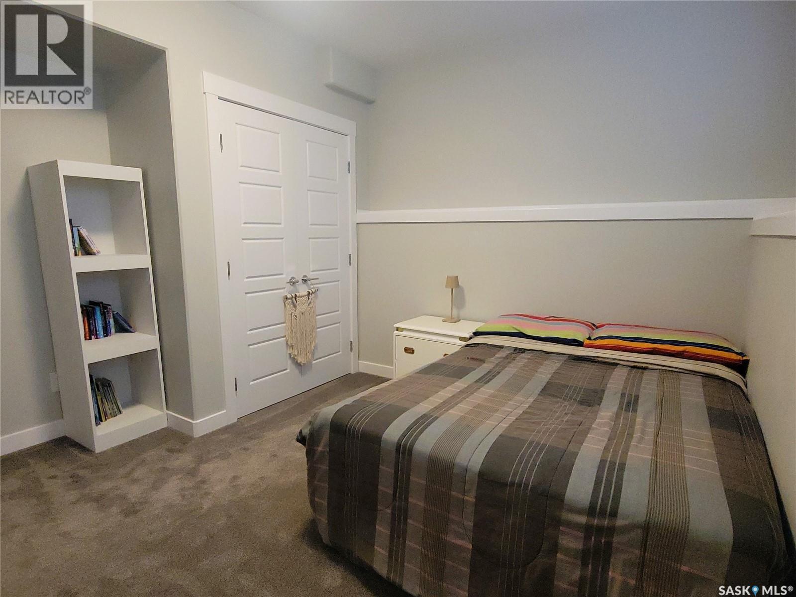 626 Kinloch Crescent, Saskatoon, SK - Indoor Photo Showing Bedroom