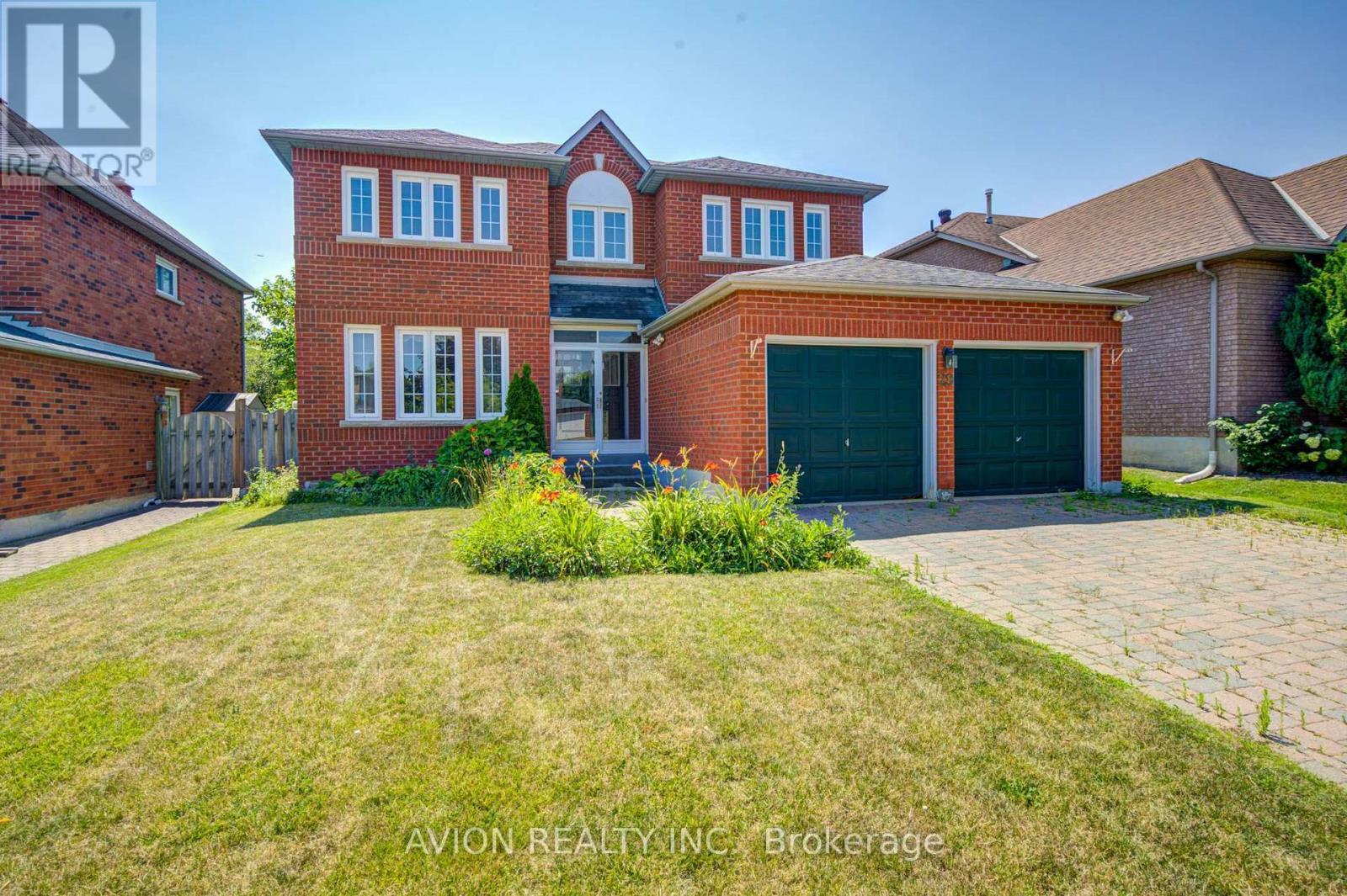 29 Charrington Crescent, Markham, ON - Outdoor