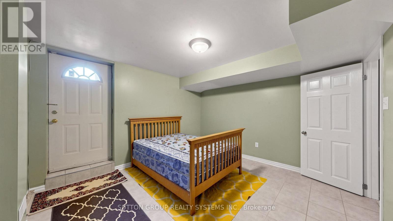2138 Eglinton Avenue W, Toronto, ON - Indoor Photo Showing Bedroom