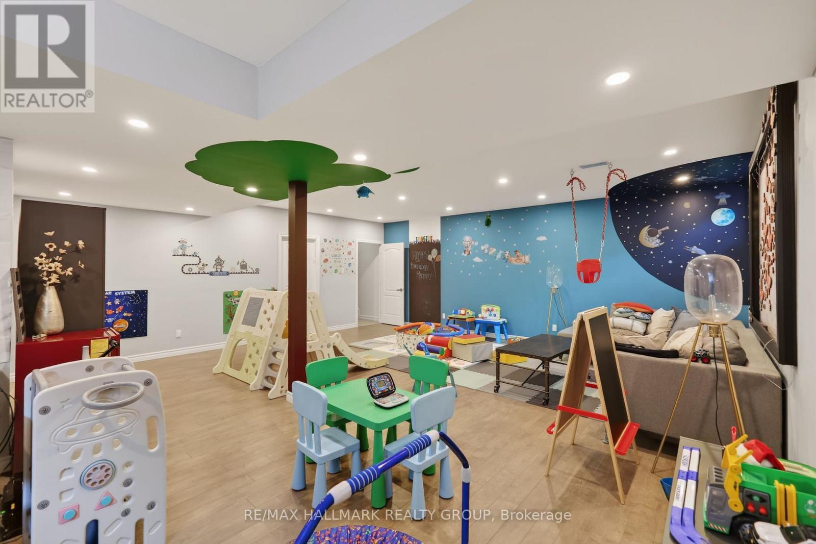 878 Excursion Way, Ottawa, ON - Indoor Photo Showing Other Room
