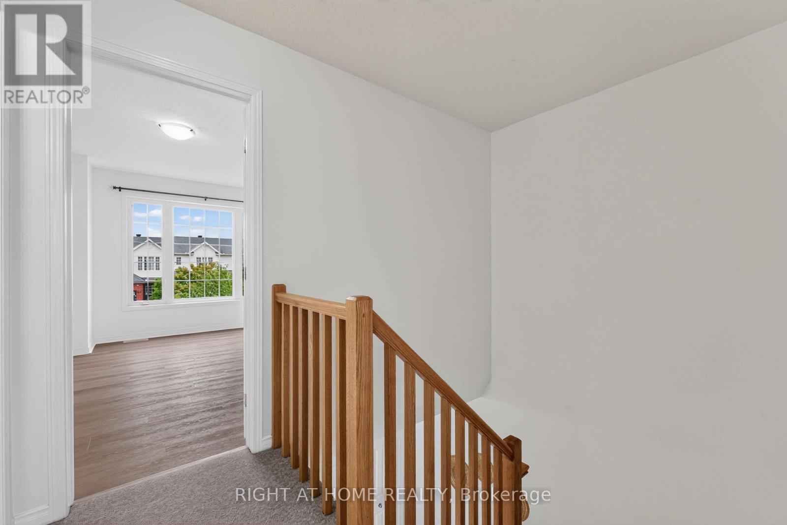 343 Amici Terrace, Ottawa, ON - Indoor Photo Showing Other Room