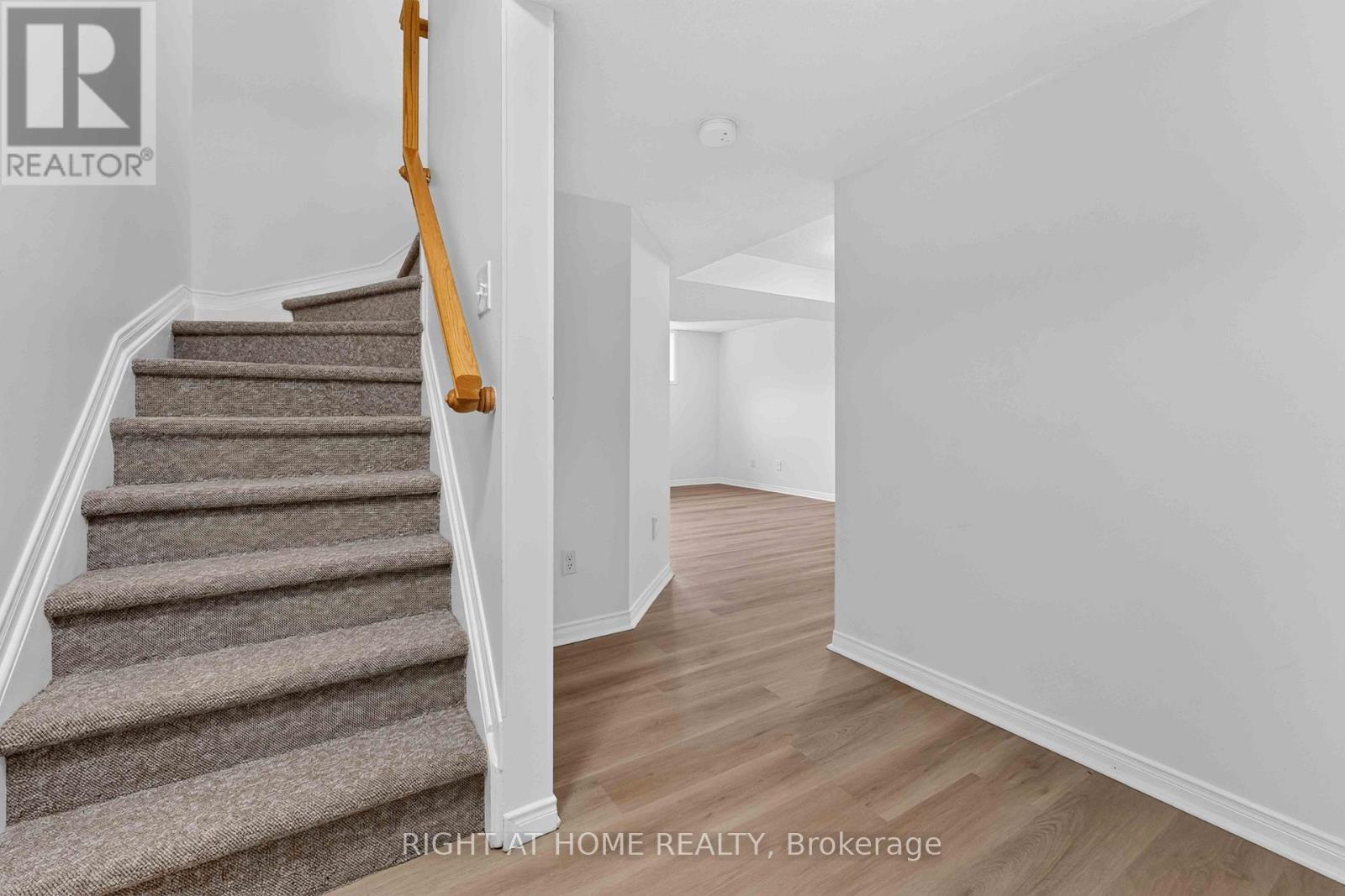 343 Amici Terrace, Ottawa, ON - Indoor Photo Showing Other Room