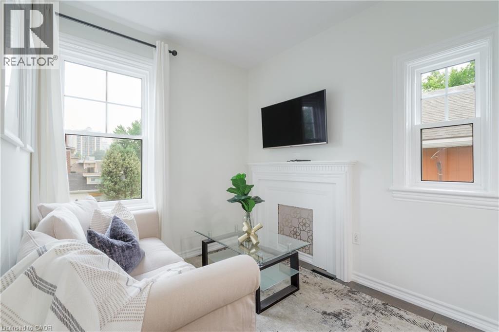 46 Murray Street E, Hamilton, ON - Indoor Photo Showing Other Room