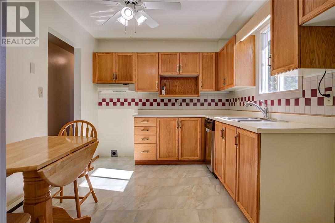 224 Third Avenue, Sudbury, ON - Indoor Photo Showing Other Room