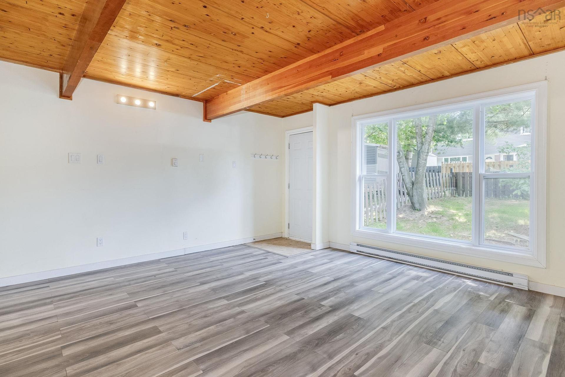 72 Cavendish Road, Halifax, NS - Indoor Photo Showing Other Room