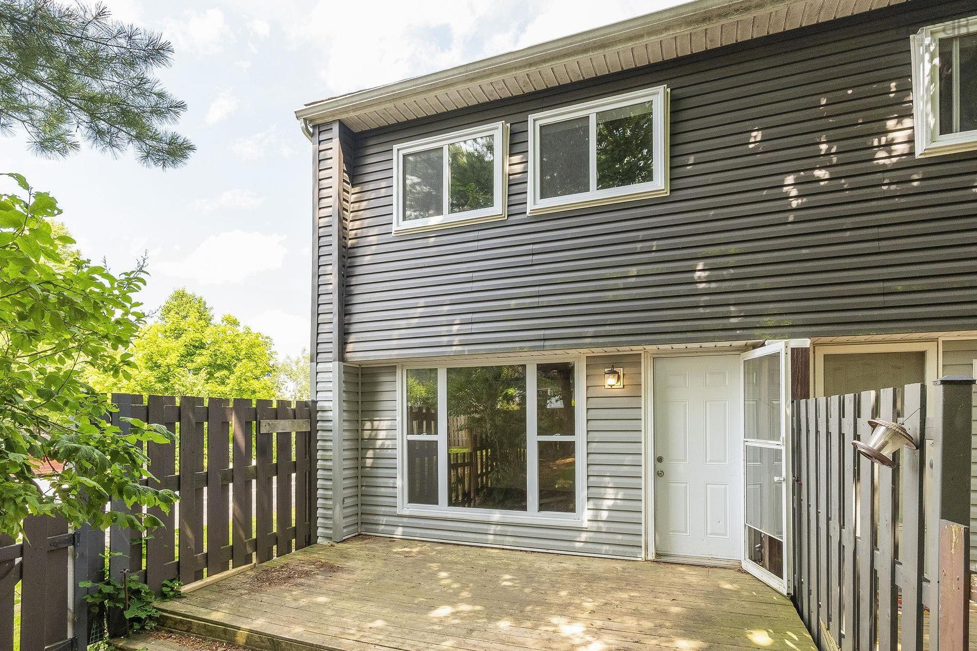 72 Cavendish Road, Halifax, NS - Outdoor With Exterior