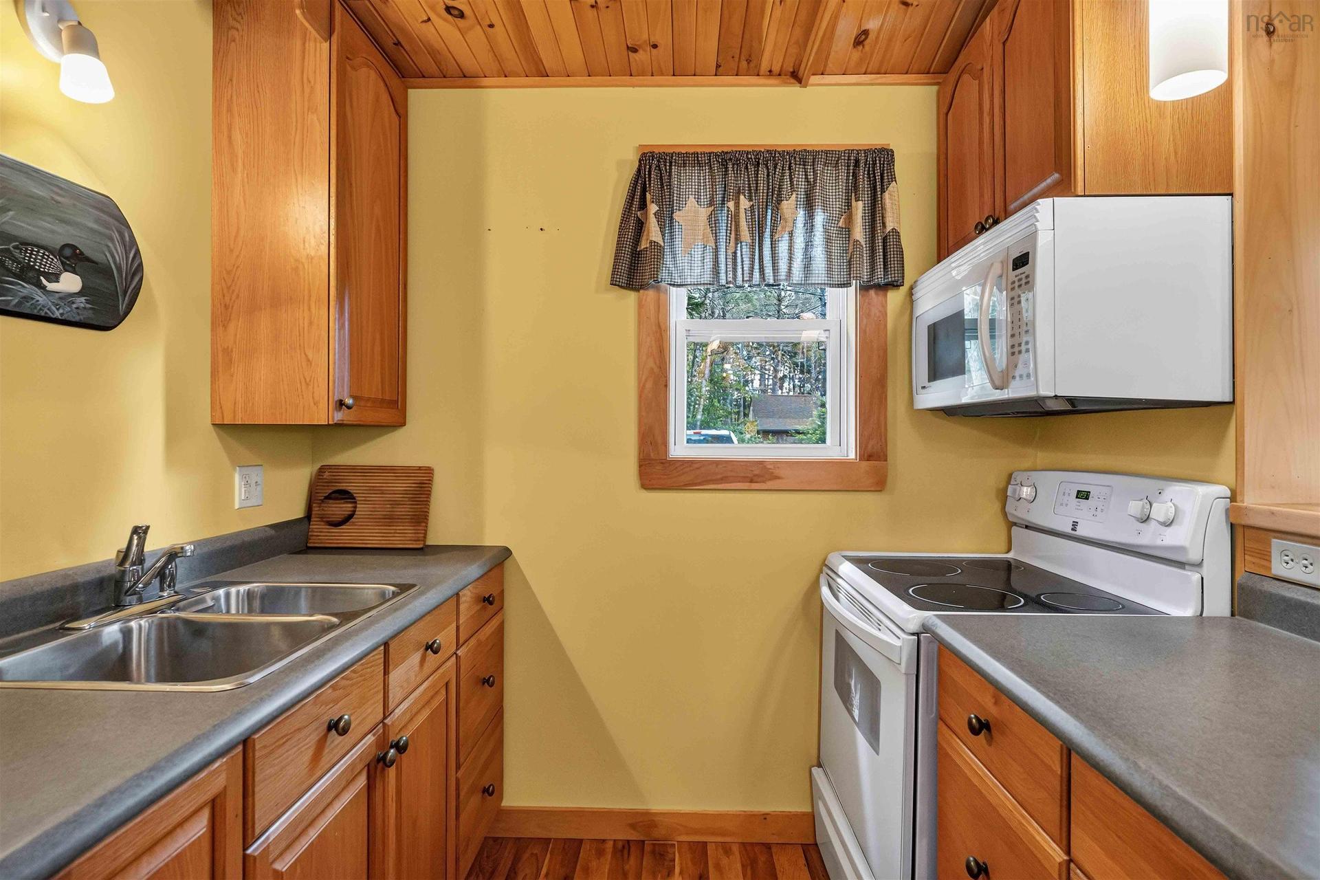 159 Jims Boulder Road, North Range, NS - Indoor Photo Showing Kitchen With Double Sink