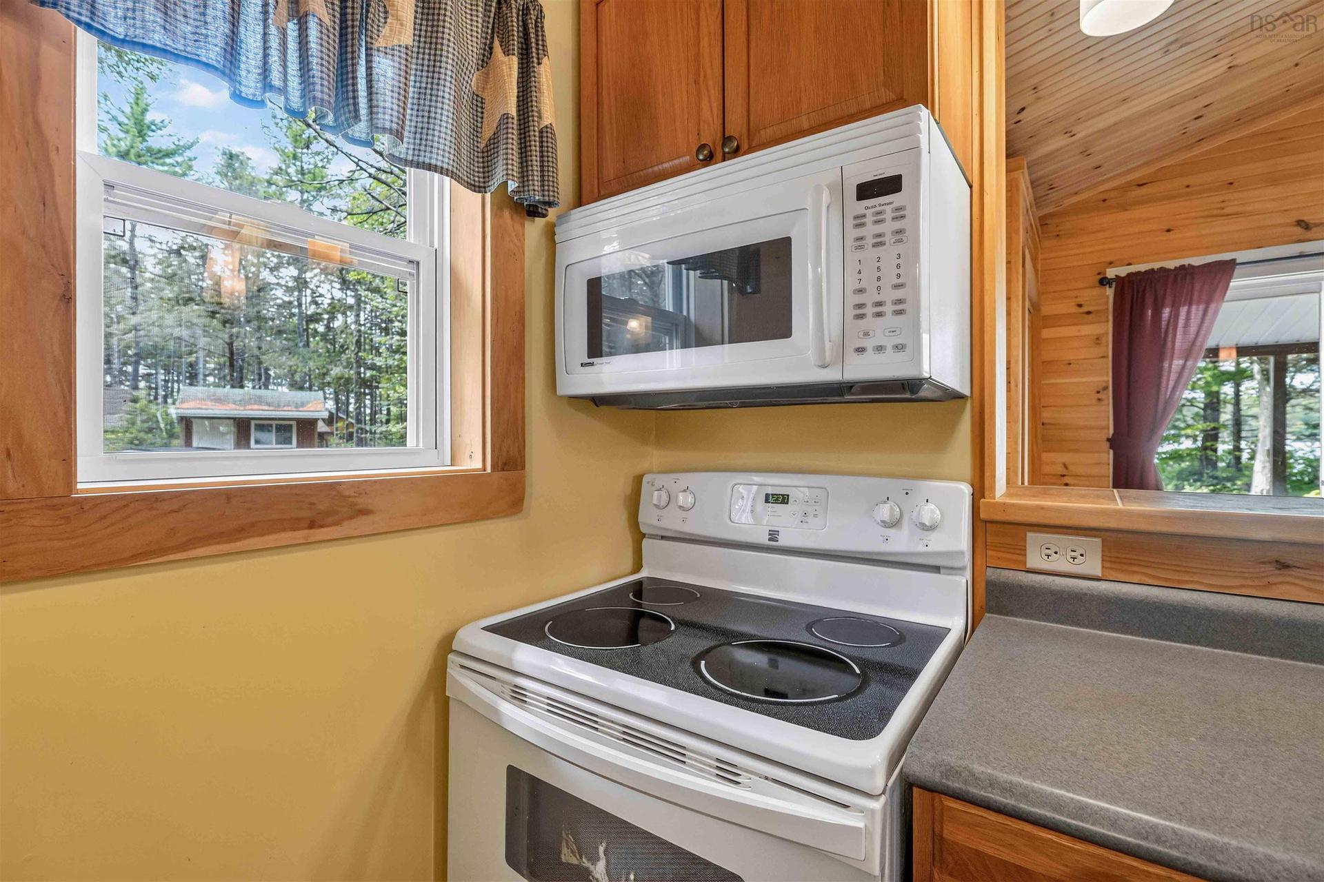 159 Jims Boulder Road, North Range, NS - Indoor Photo Showing Kitchen