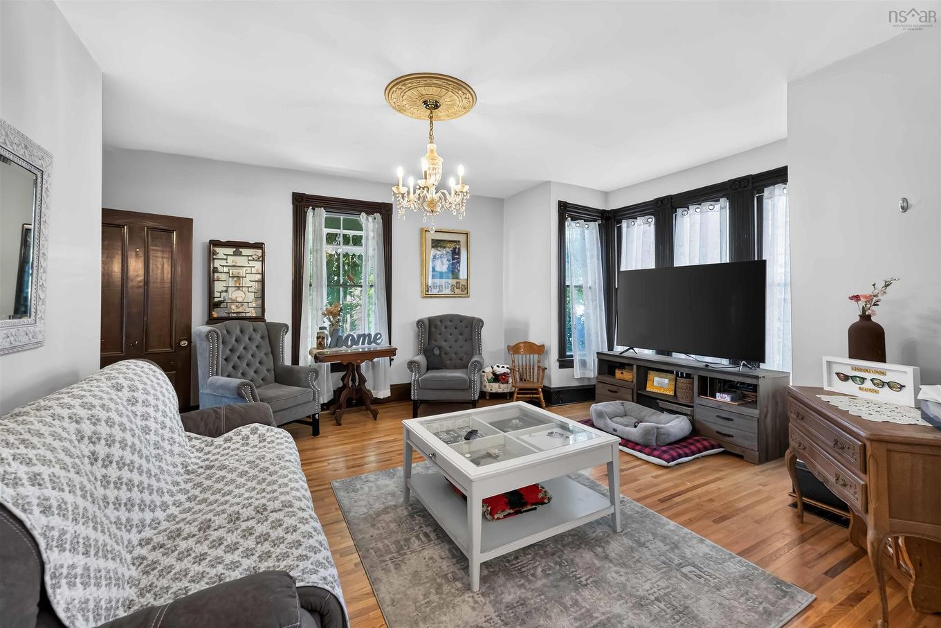 252 Main Street, Berwick, NS - Indoor Photo Showing Living Room