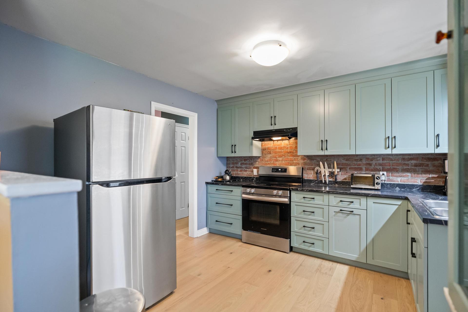 36 Bonavista Drive, Cornwall, PE - Indoor Photo Showing Kitchen