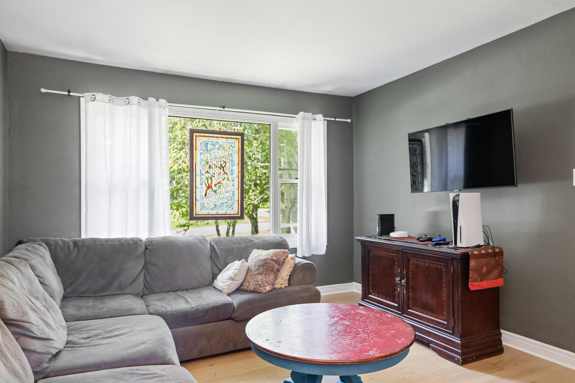 36 Bonavista Drive, Cornwall, PE - Indoor Photo Showing Living Room