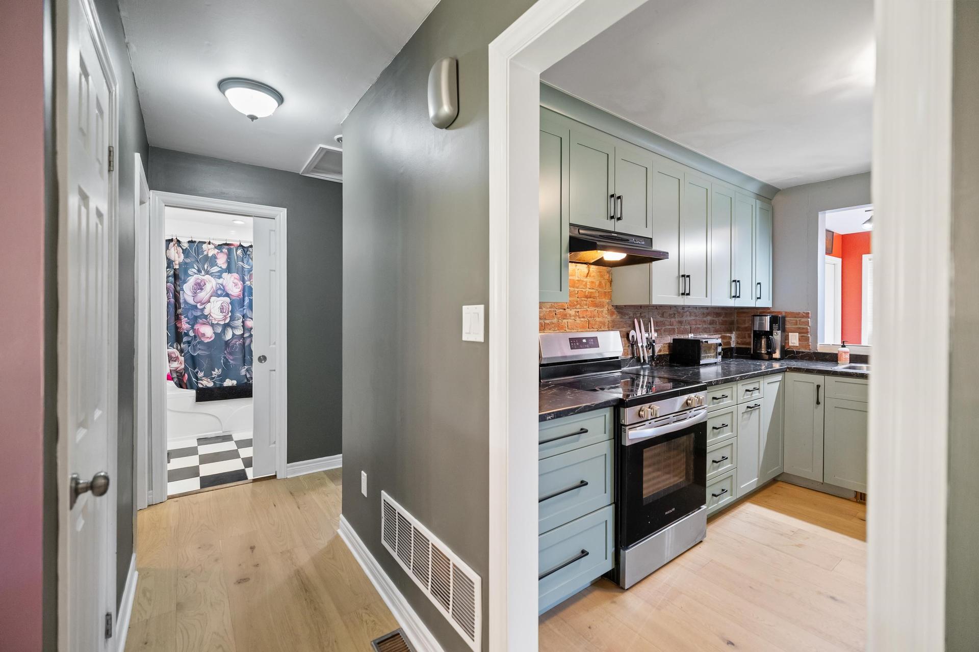 36 Bonavista Drive, Cornwall, PE - Indoor Photo Showing Kitchen