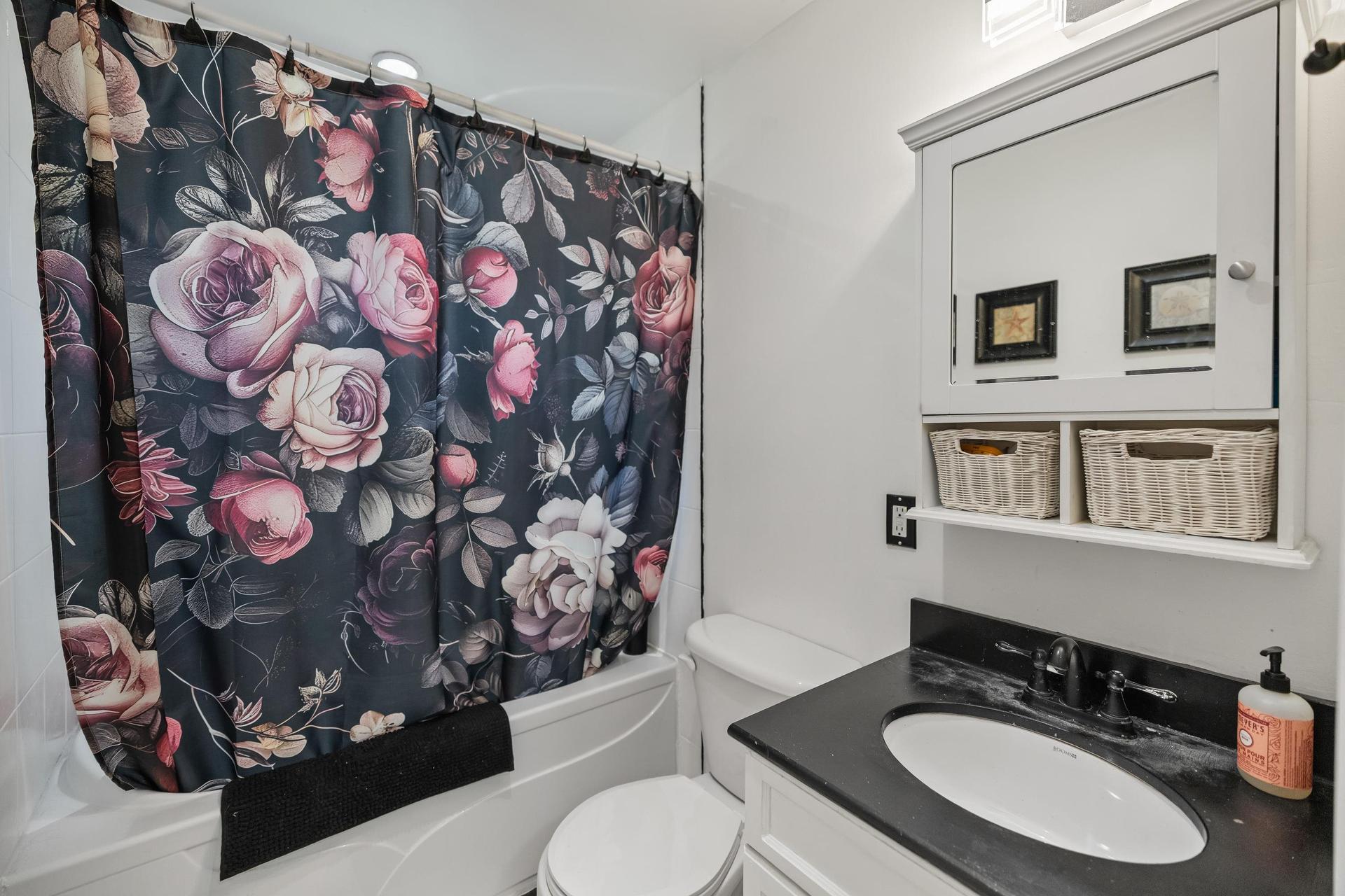 36 Bonavista Drive, Cornwall, PE - Indoor Photo Showing Bathroom