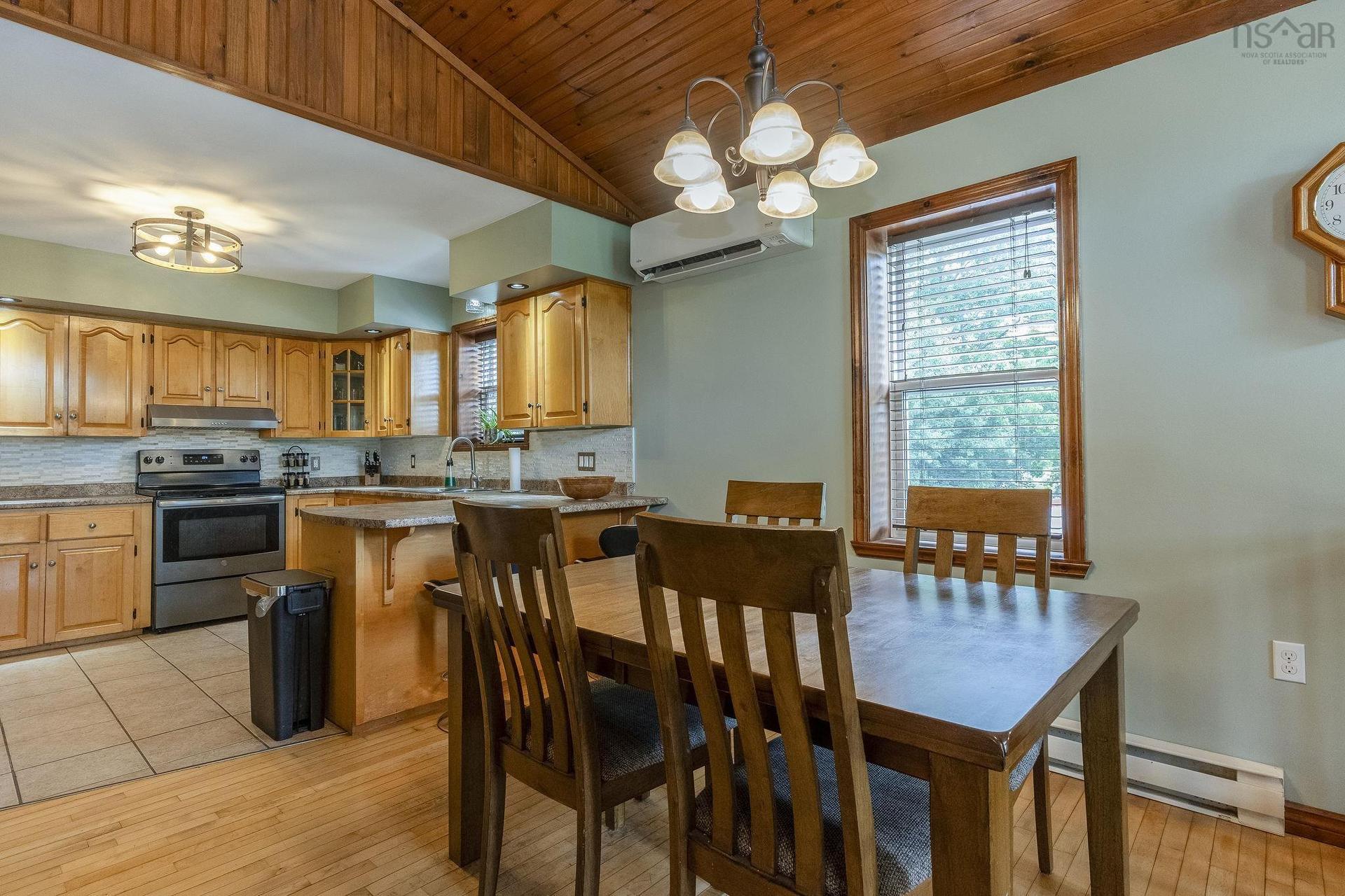 1040 Vault Road, Forest Glade, NS - Indoor Photo Showing Dining Room