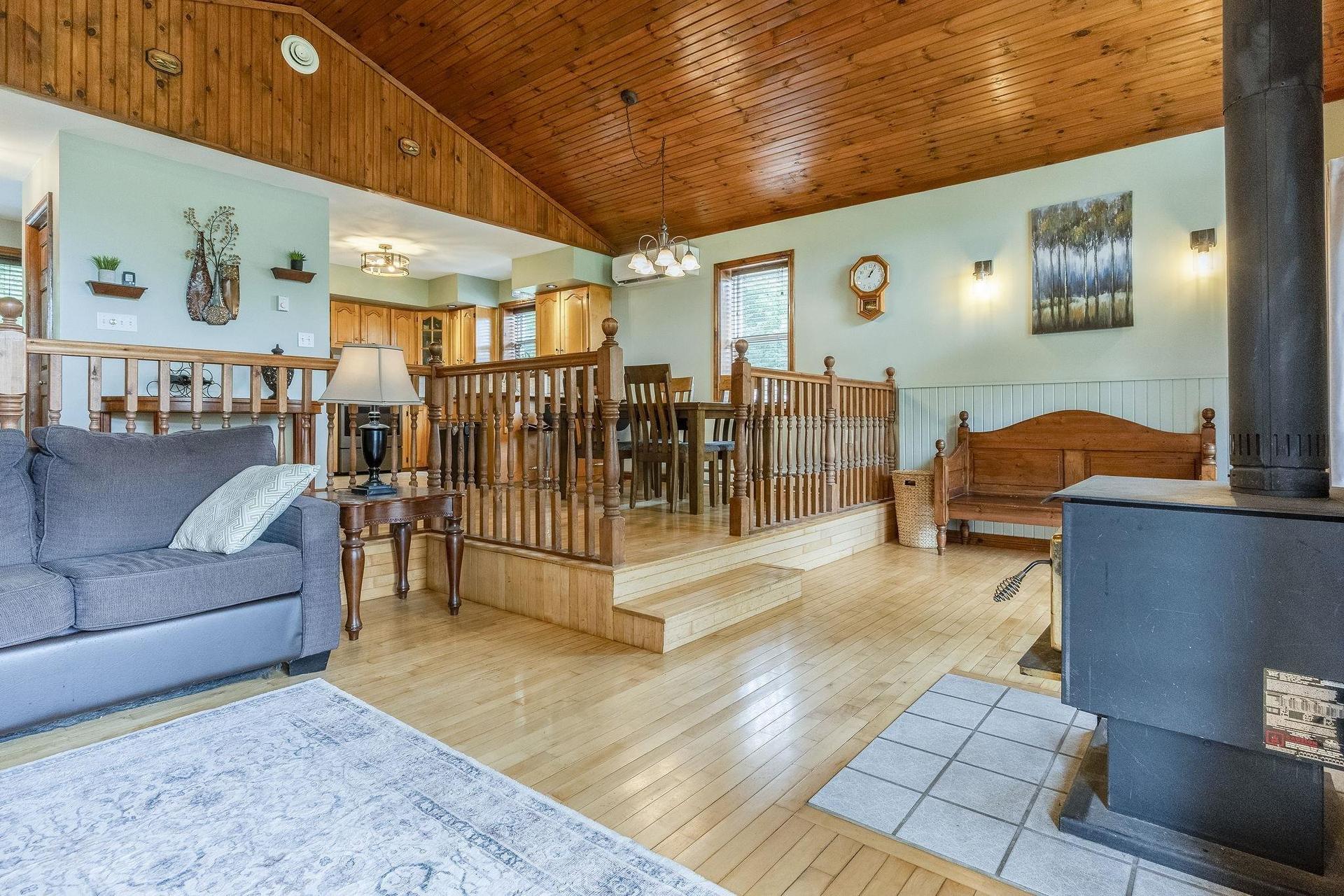 1040 Vault Road, Forest Glade, NS - Indoor Photo Showing Living Room