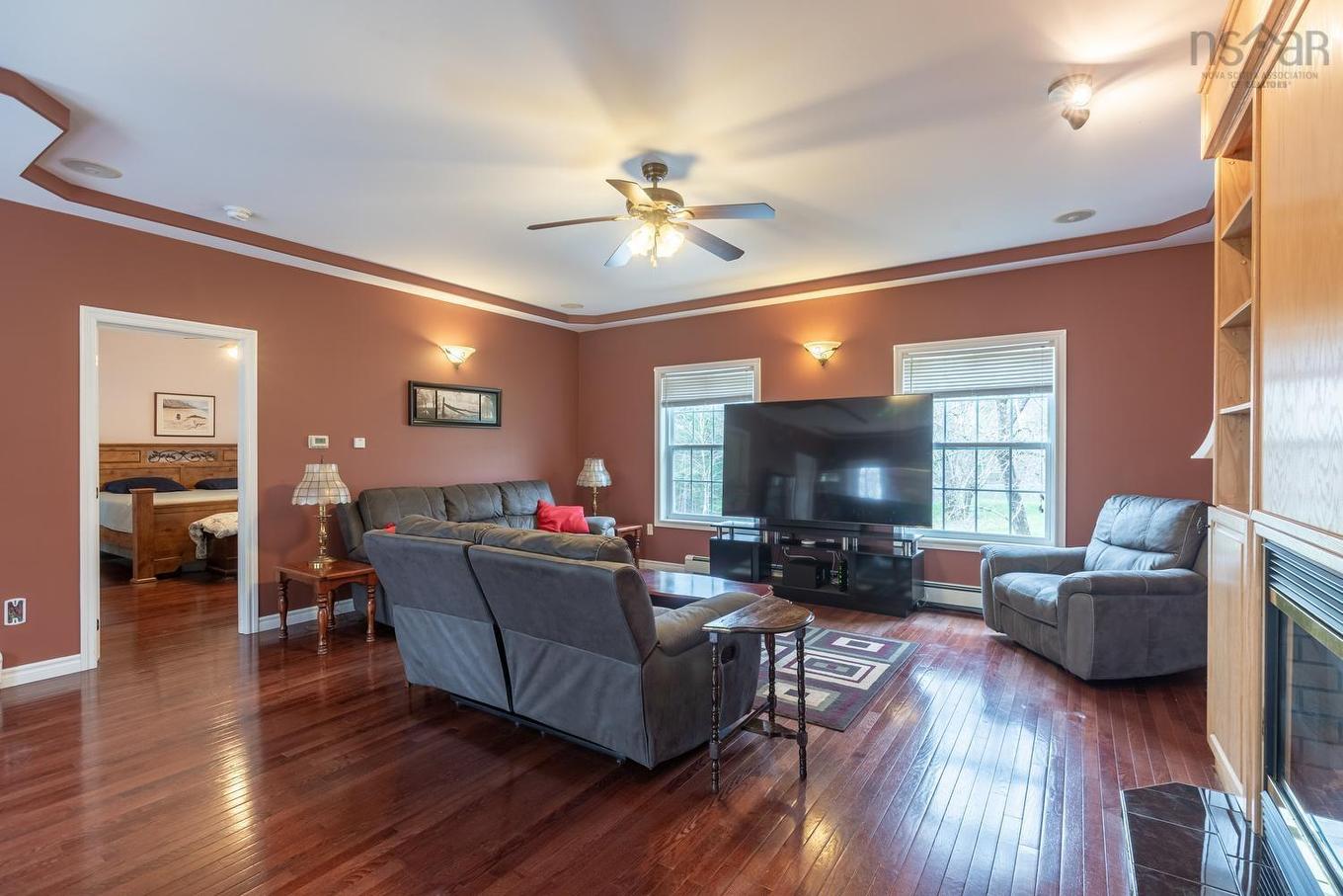 10 Sylvania Terrace, Hammonds Plains, NS - Indoor Photo Showing Living Room