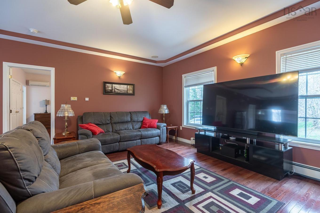 10 Sylvania Terrace, Hammonds Plains, NS - Indoor Photo Showing Living Room