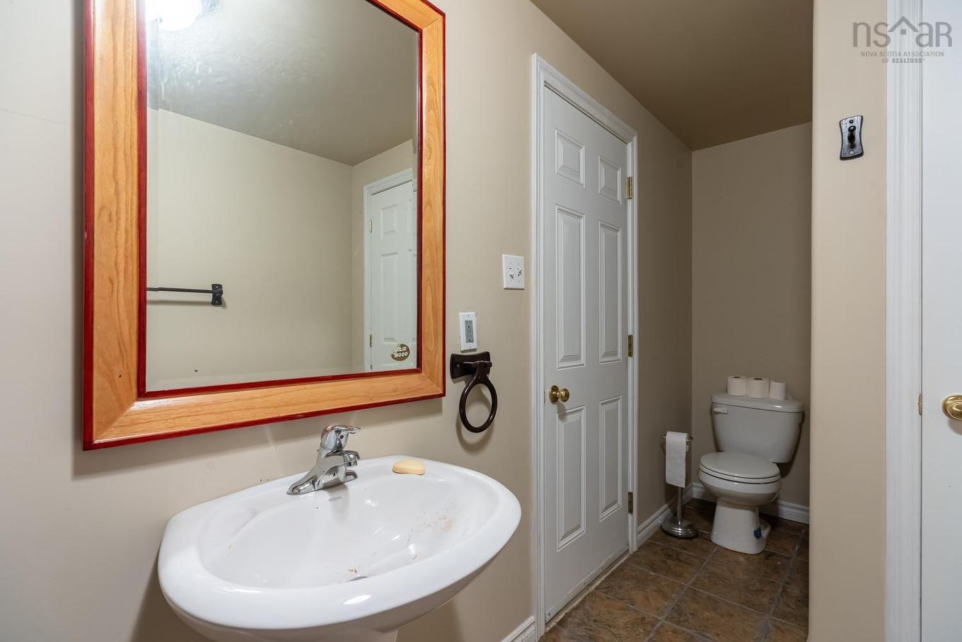 10 Sylvania Terrace, Hammonds Plains, NS - Indoor Photo Showing Bathroom