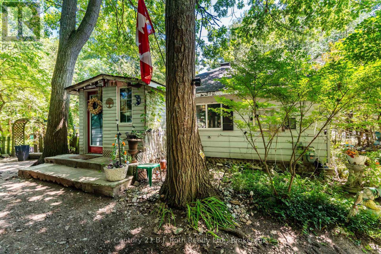 307 Tiny Beaches Road W, Tiny, ON - Outdoor
