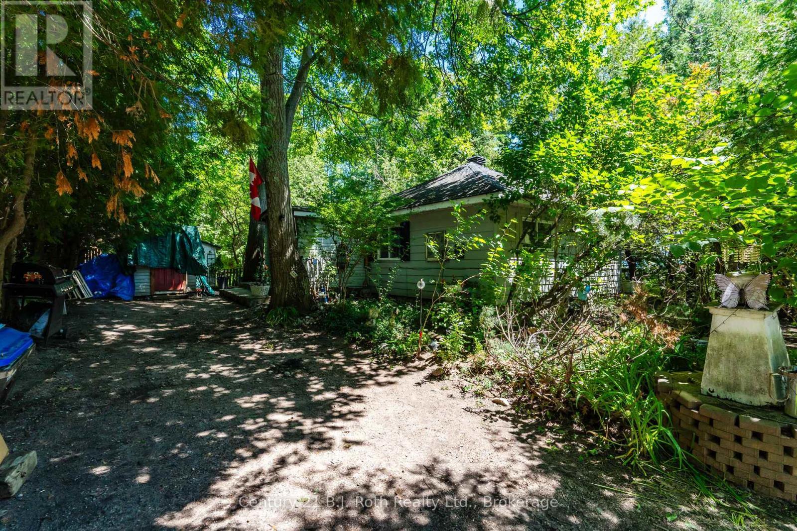 307 Tiny Beaches Road W, Tiny, ON - Outdoor