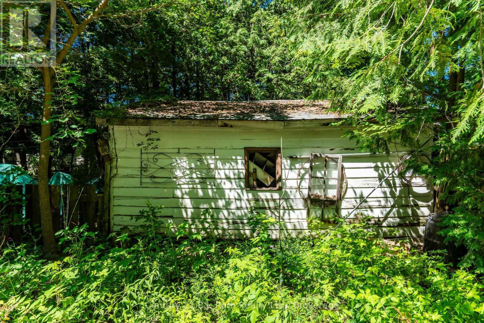 307 Tiny Beaches Road W, Tiny, ON - Outdoor