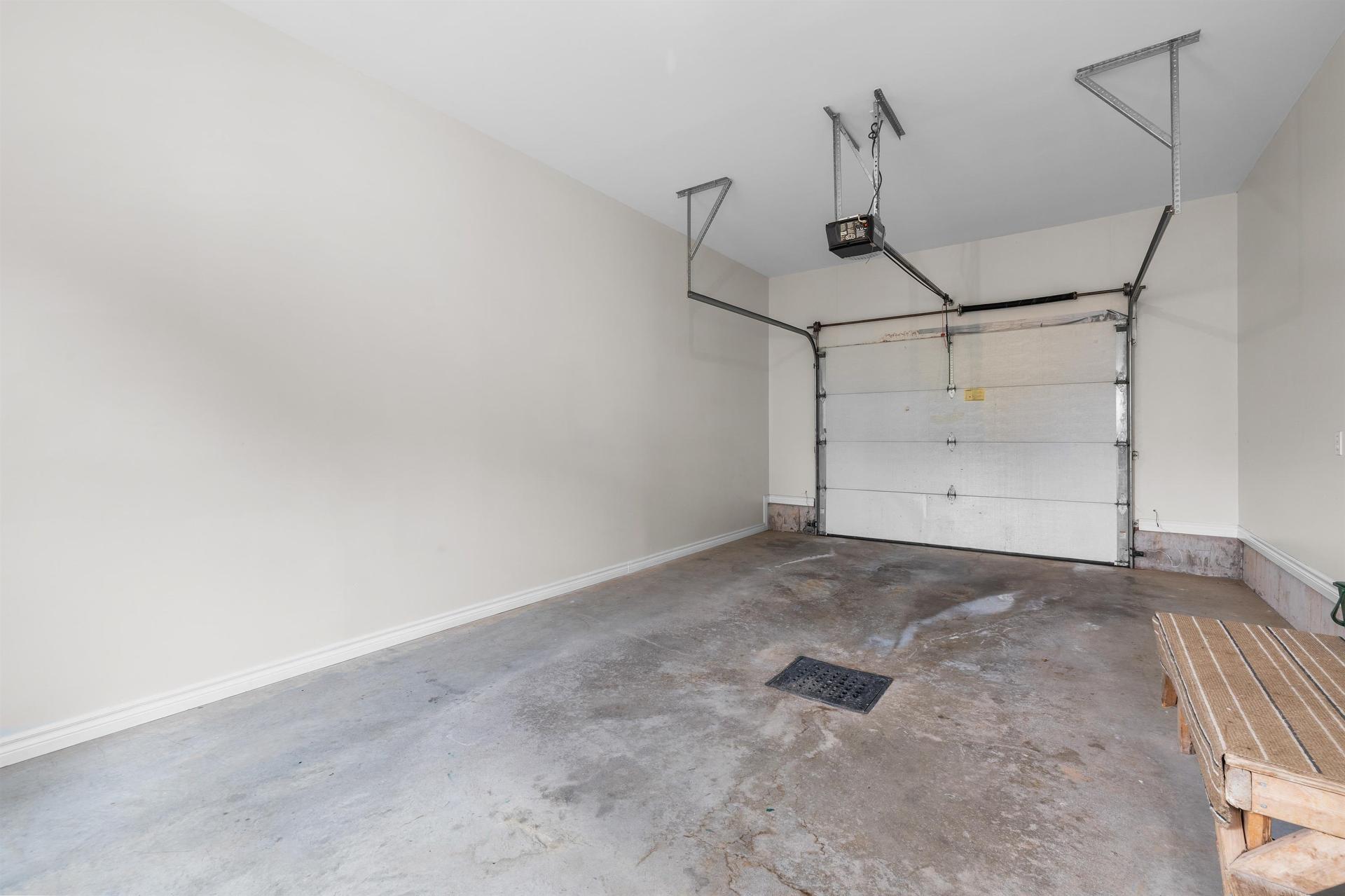 1 Deblois Street, Charlottetown, PE - Indoor Photo Showing Garage