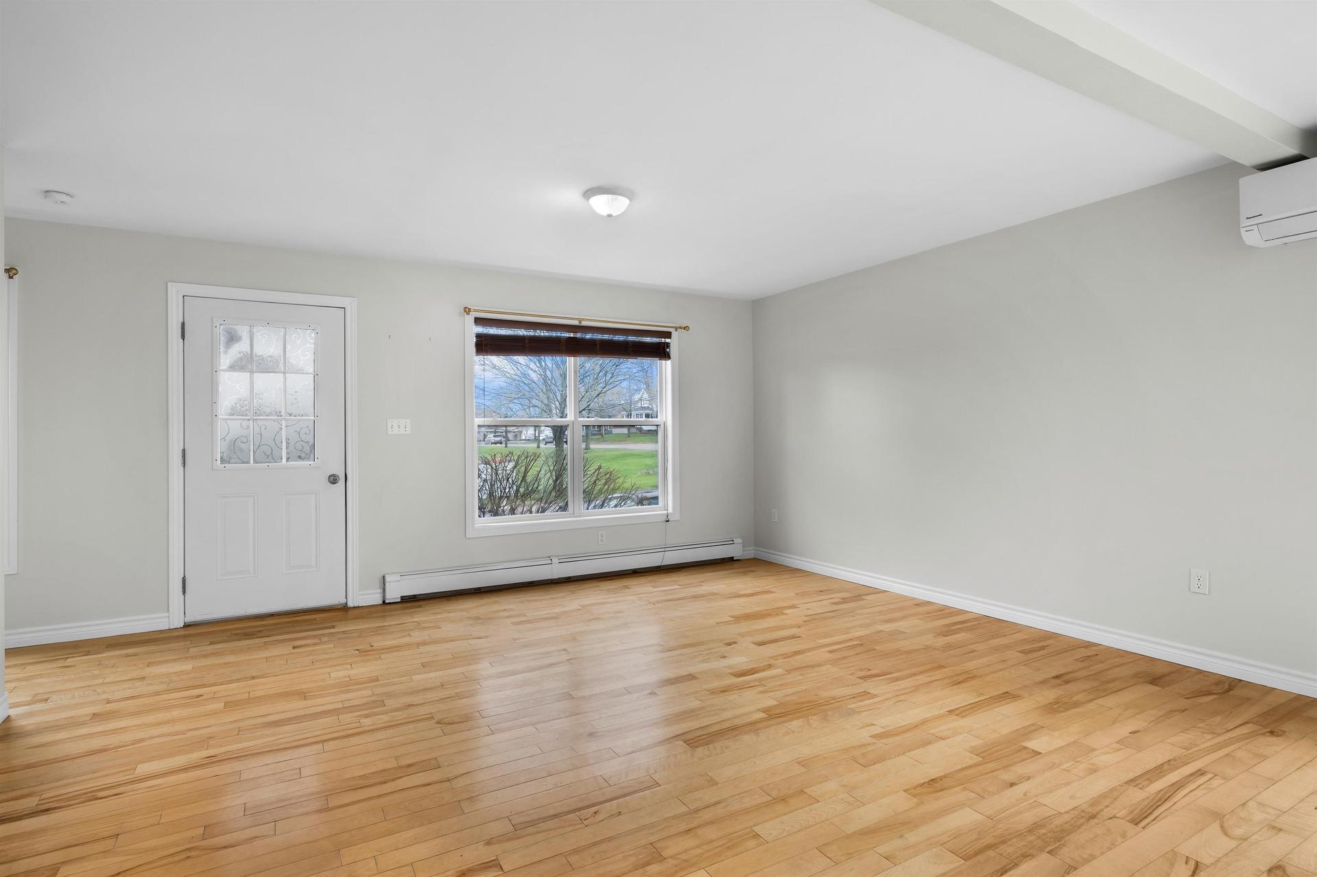1 Deblois Street, Charlottetown, PE - Indoor Photo Showing Other Room