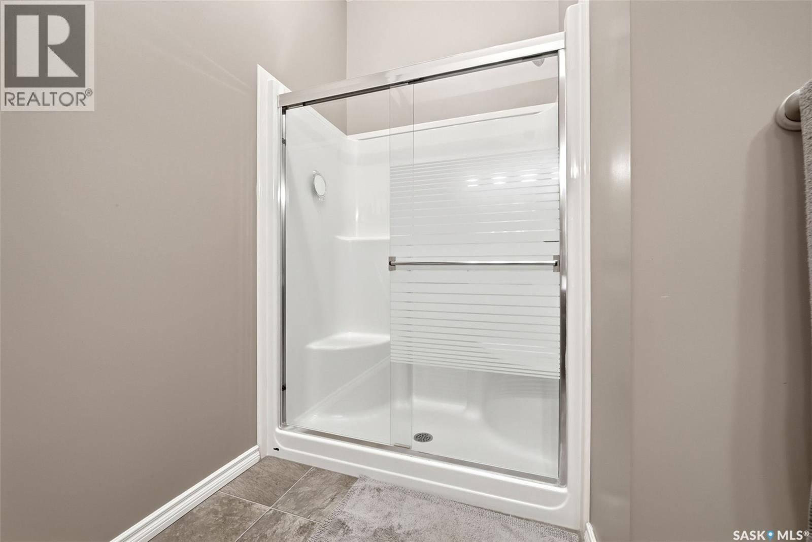 54 Qu'Appelle Crescent, Balgonie, SK - Indoor Photo Showing Bathroom