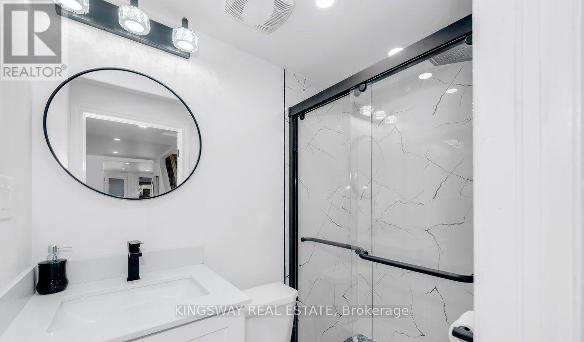 195 Randi Road, Mississauga, ON - Indoor