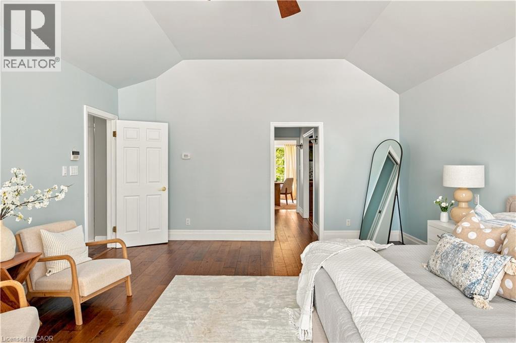 290 Bridgeport Road E, Waterloo, ON - Indoor Photo Showing Bedroom
