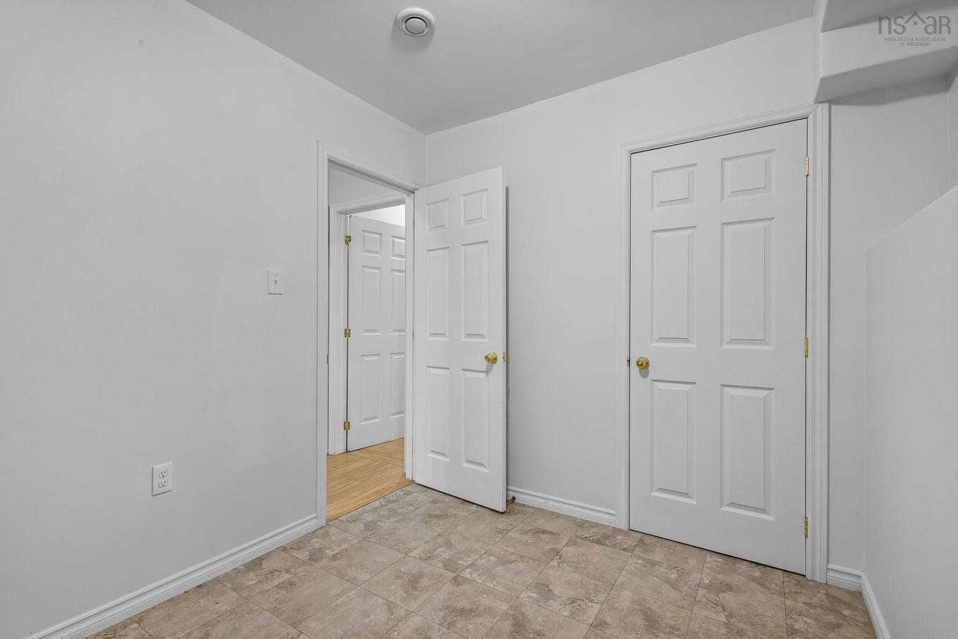 6147 Pepperell Street, Halifax, NS - Indoor Photo Showing Other Room