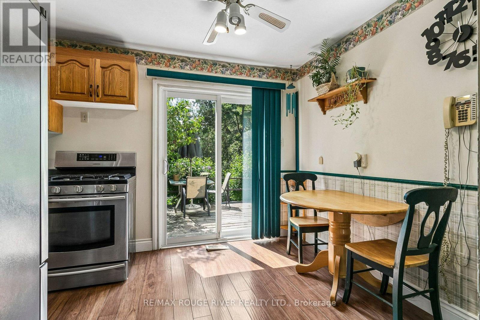 19 Tinbury Place, Toronto, ON - Indoor