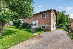 17 SHAW STREET Kingston (Rideau), ON K7K 4Y5