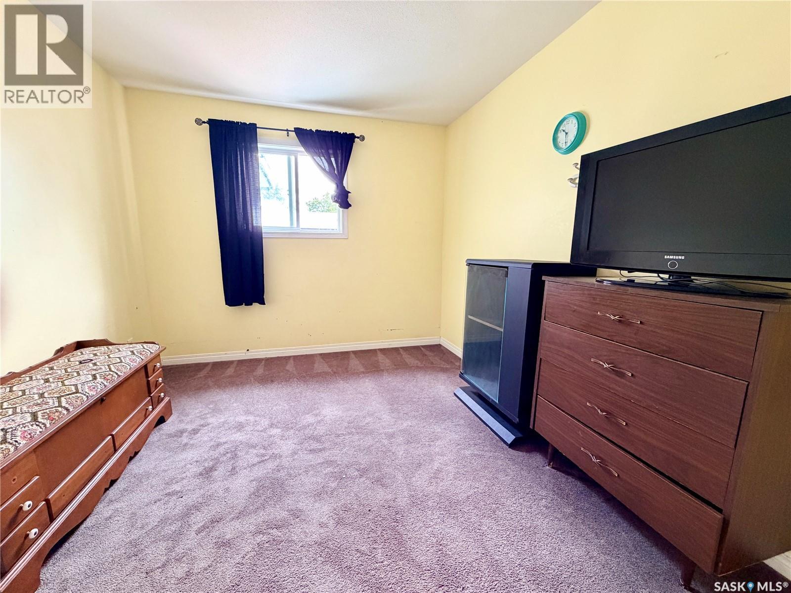 213 Main Street, Maymont, SK - Indoor Photo Showing Other Room